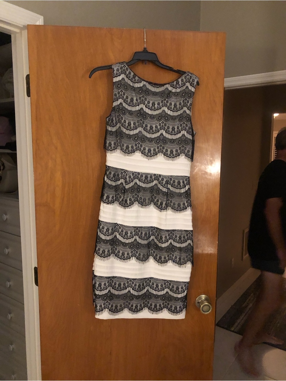 Sleeveless Black and White Lace Overlay Dress - Picture 4 of 7